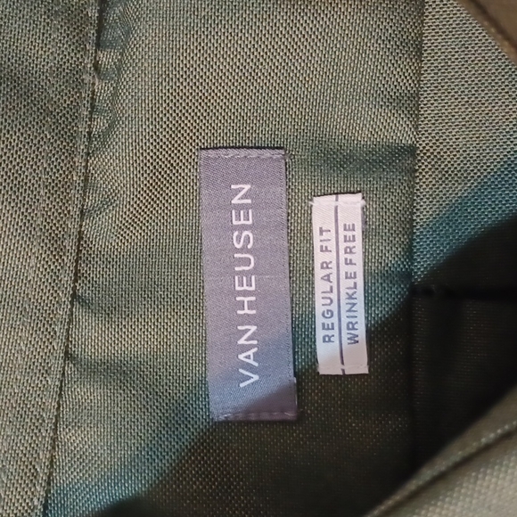 Van Heusen Men's Green Short Sleeve Dress Shirt - Picture 3 of 14